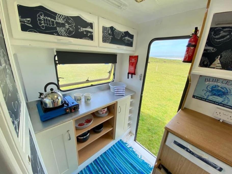 Lily Cosy Campervan With Sea Views & Amazing Sunrises St Ives 外观 照片